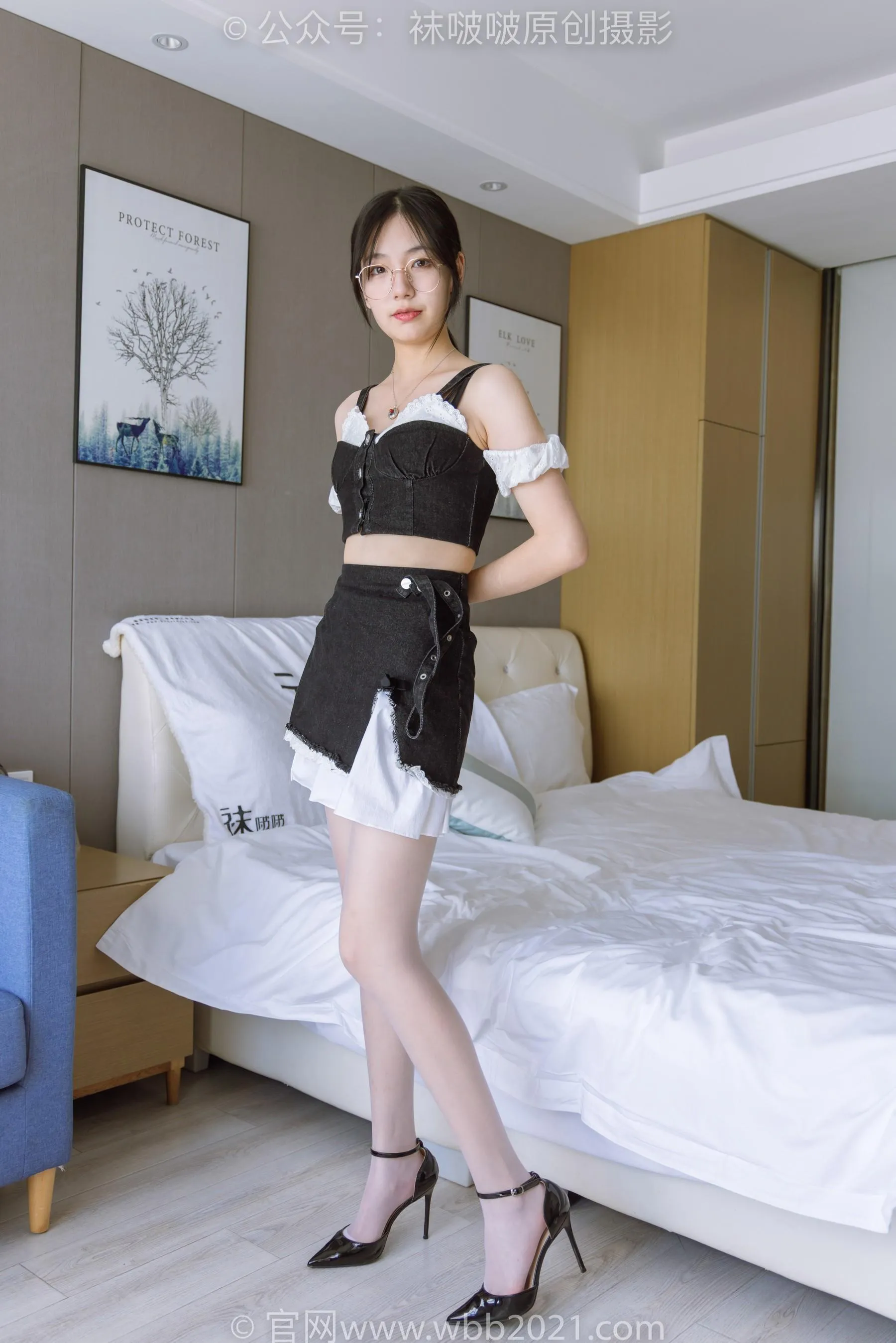 [BoBoSocks袜啵啵]NO.235 小甜豆-两双高跟鞋、白丝 [46P]插图4
